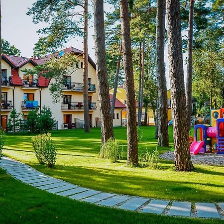 Osrodek Vega Hotell Pobierowo Exteriör bild