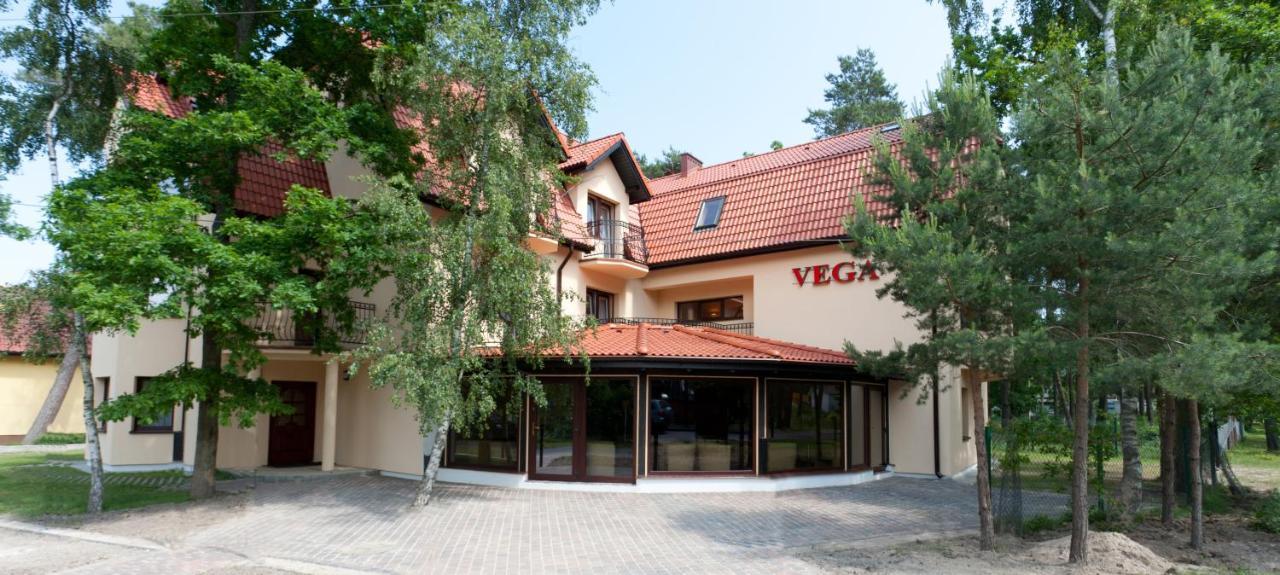 Osrodek Vega Hotell Pobierowo Exteriör bild